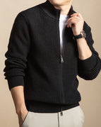 Black / M